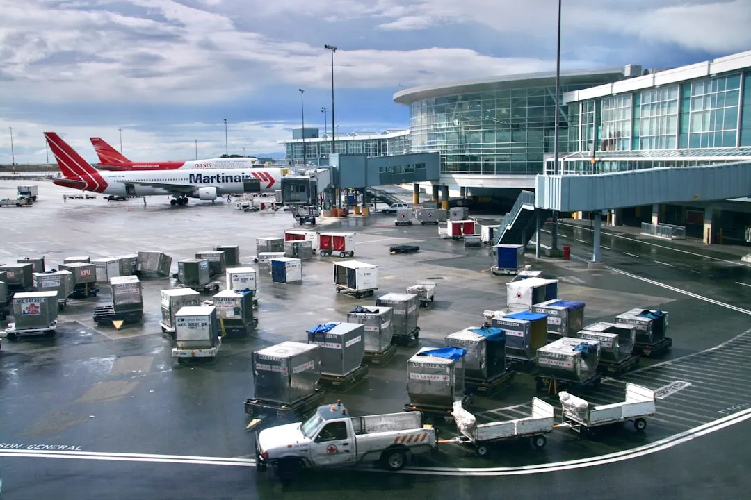 Aviones en un aeropuerto internacional