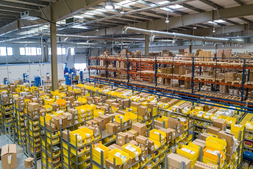 Un almacén de fulfillment de comercio electrónico