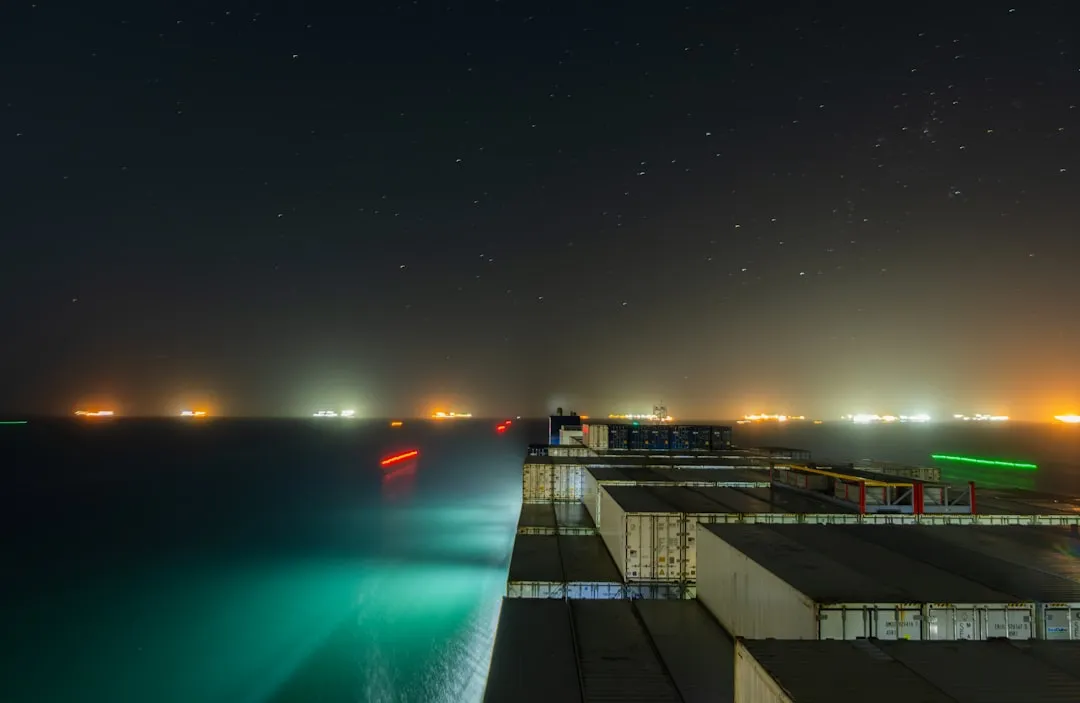 Portacontenedores en el mar