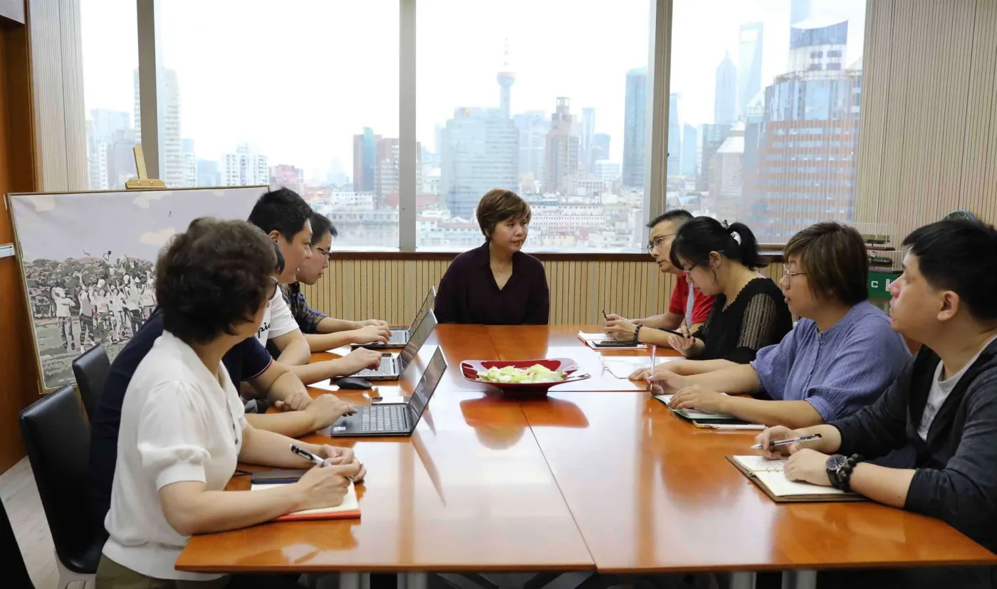 El equipo de SINO Shipping en Shanghái durante una reunión interna